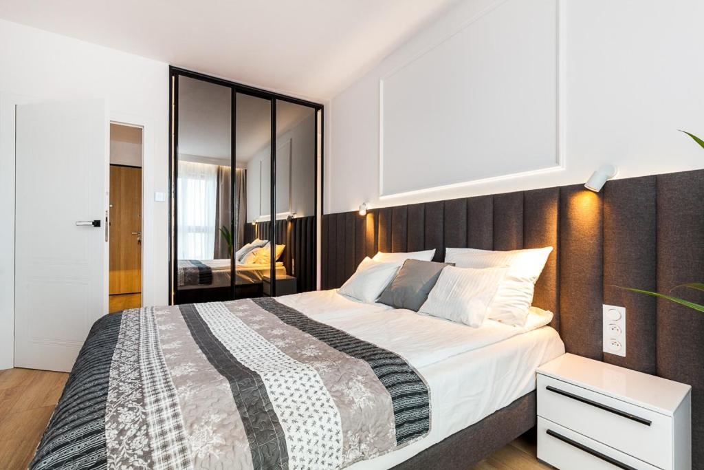 "Nowy Apartament" Sypialnia , Garaz, 1500 M Od Morza, Netflix Gdańsk Buitenkant foto